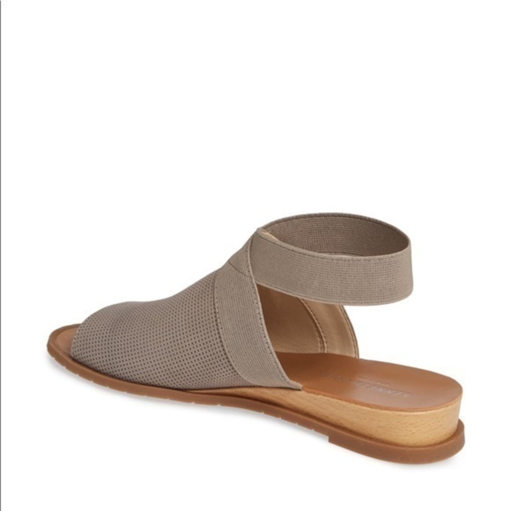 Kenneth Cole New York Jules sandal size 8 1/2 - Picture 2 of 8